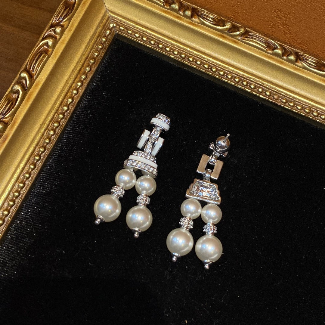 Vintage Style Hot Sell Ball Drop Earrings Brass Earrings 18k Gold Plated Premium Glass Pearls Fringed Earrings