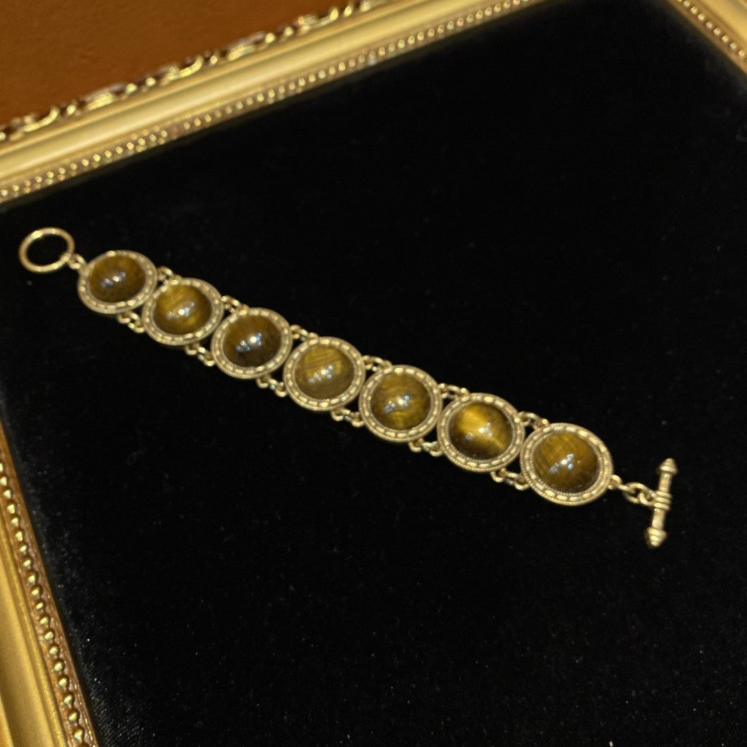 Vintage style 18k-gold plated brass bracelet circle shape circle with tigereye