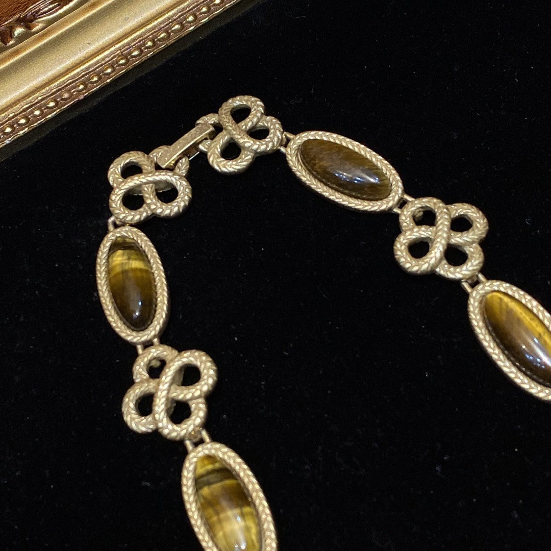 vintage style 18k-gold plated brass necklace chinese knot & oval shapes with tigereye