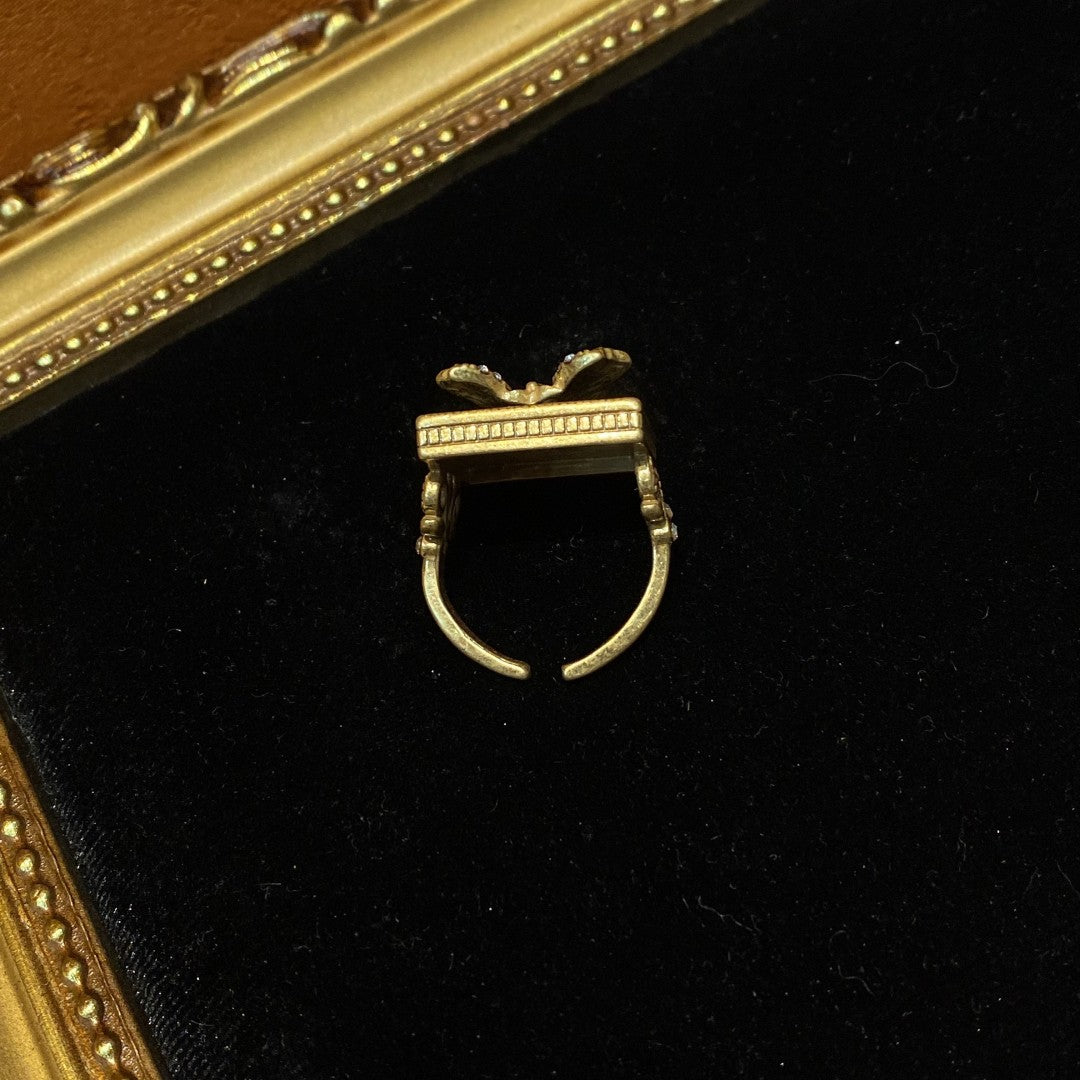 Vintage style 18k-gold plated brass ring butterfly square shape with rhinestone with black enamel