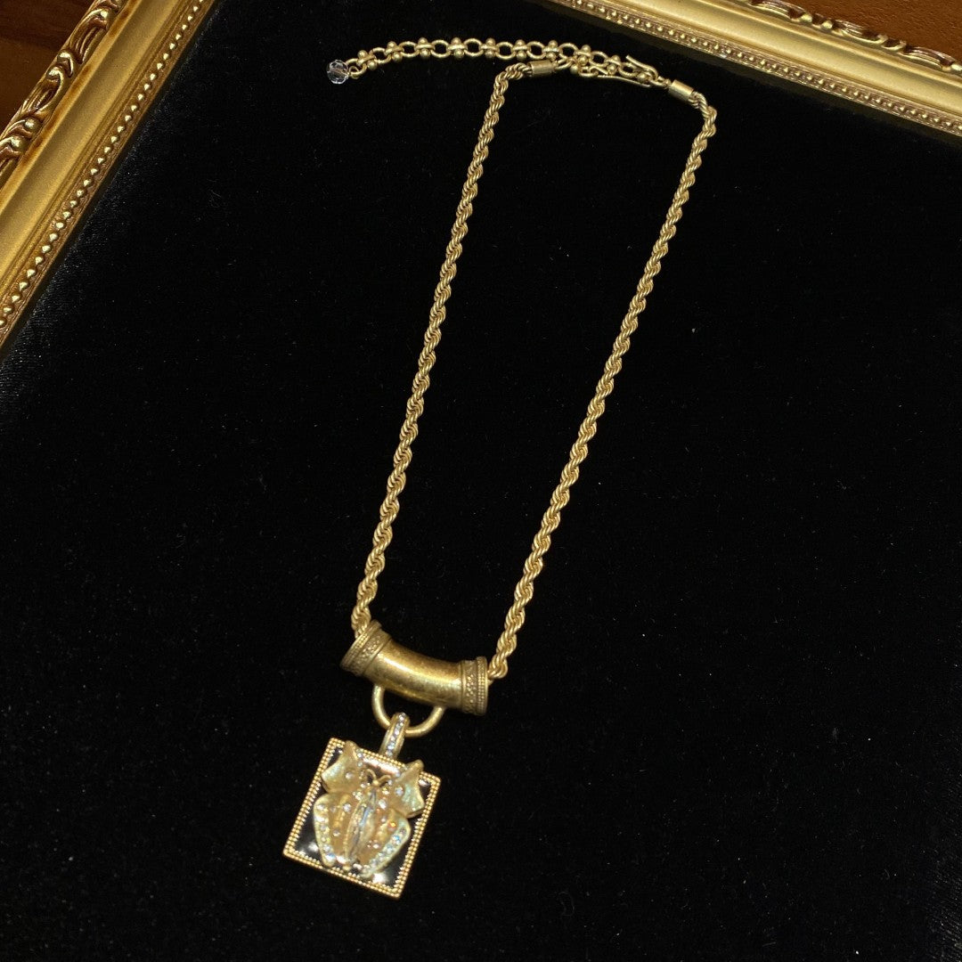 Vintage style 18k-gold plated brass adjustabel necklace butterfly square shape with rhinestone with black enamel