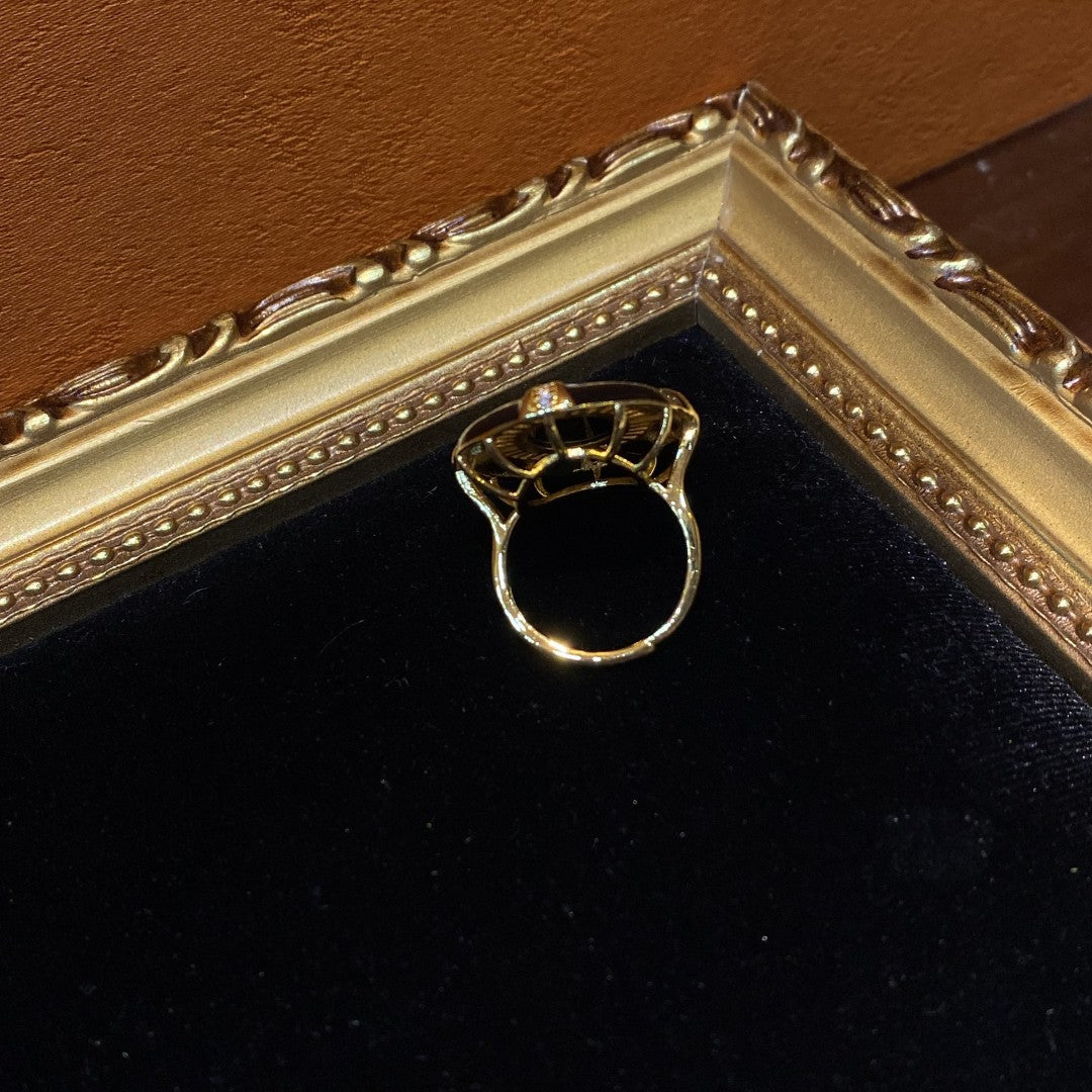Vitatge style 18k-gold plated brass ring with cameo and rhinestone black enamel