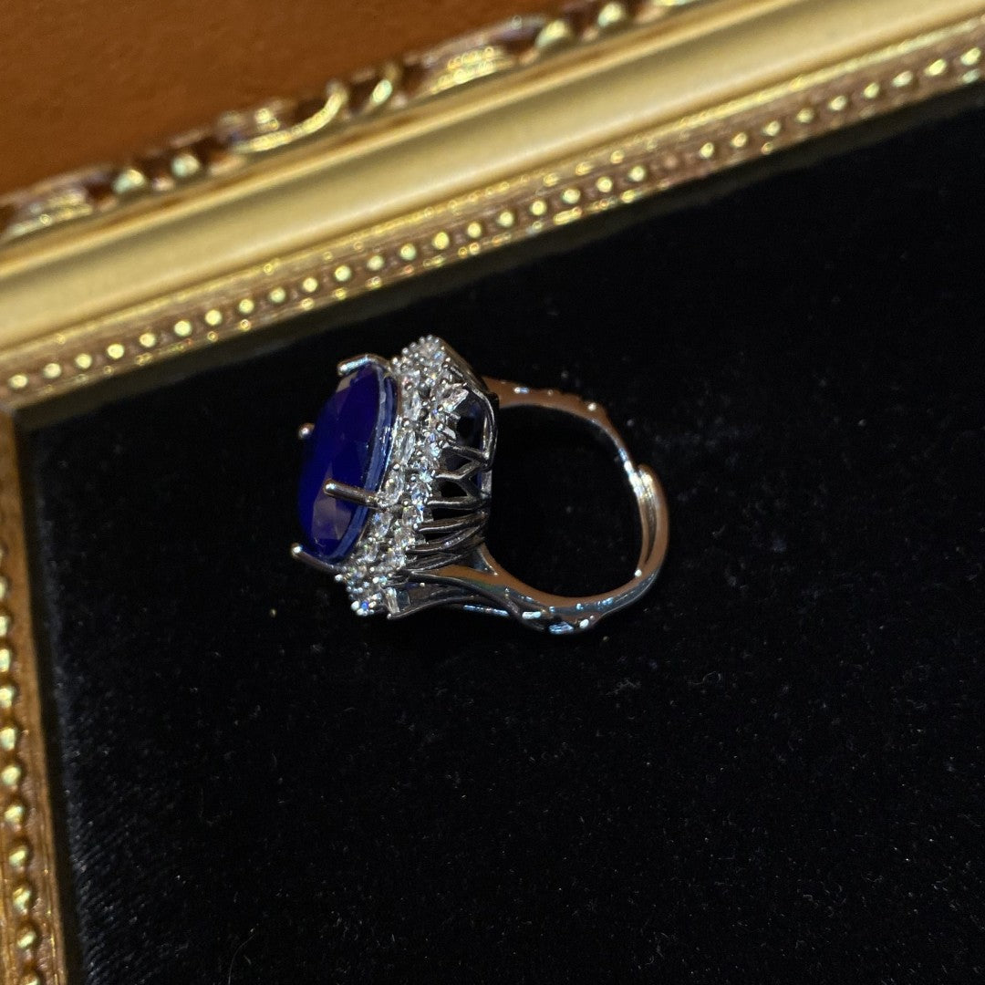 Vitatge style 925silver plated brass ring with oval blue rhinestone and diamonds