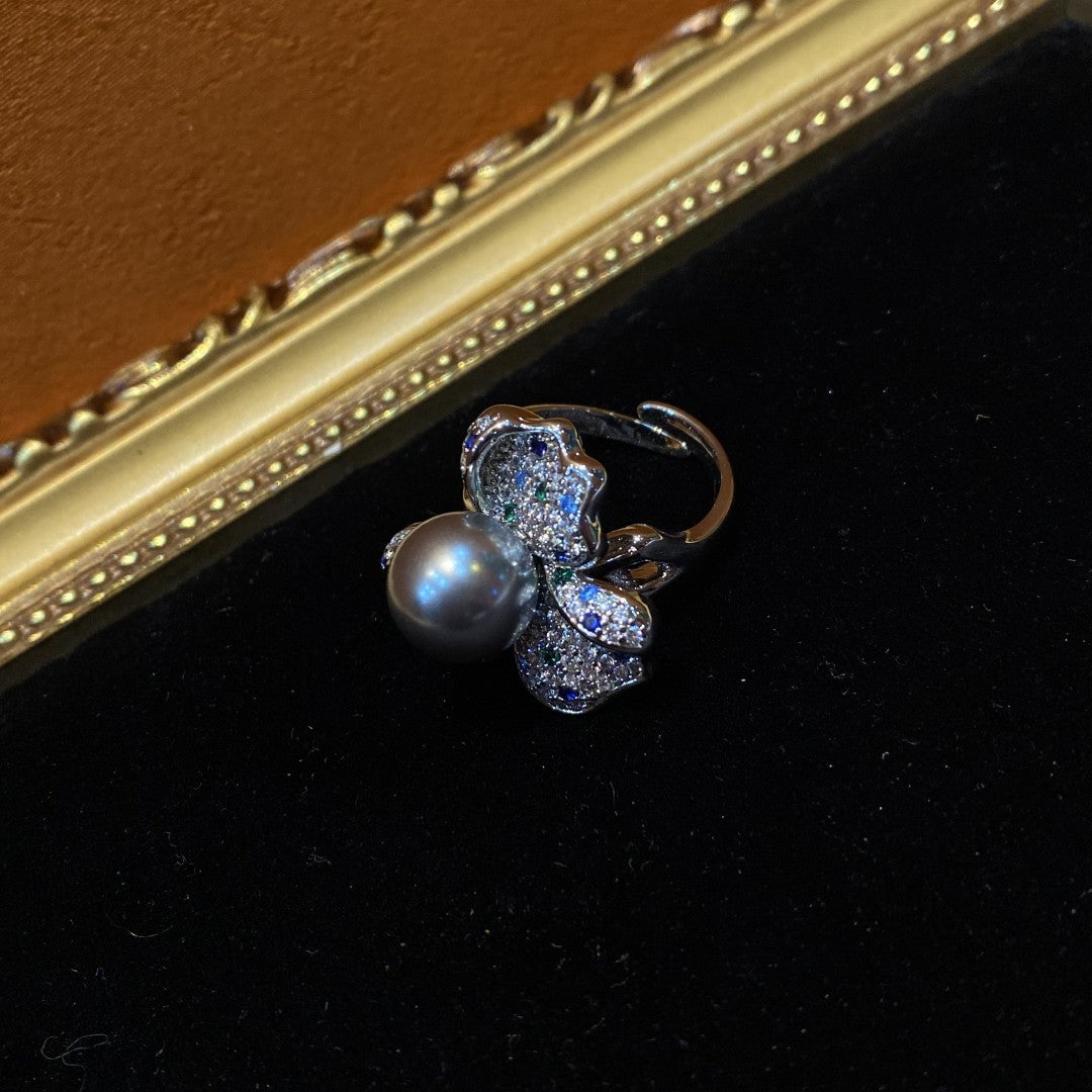 Vitatge style 925silver plated brass ring a flower shape with rhinestone and keshi color glass pearl