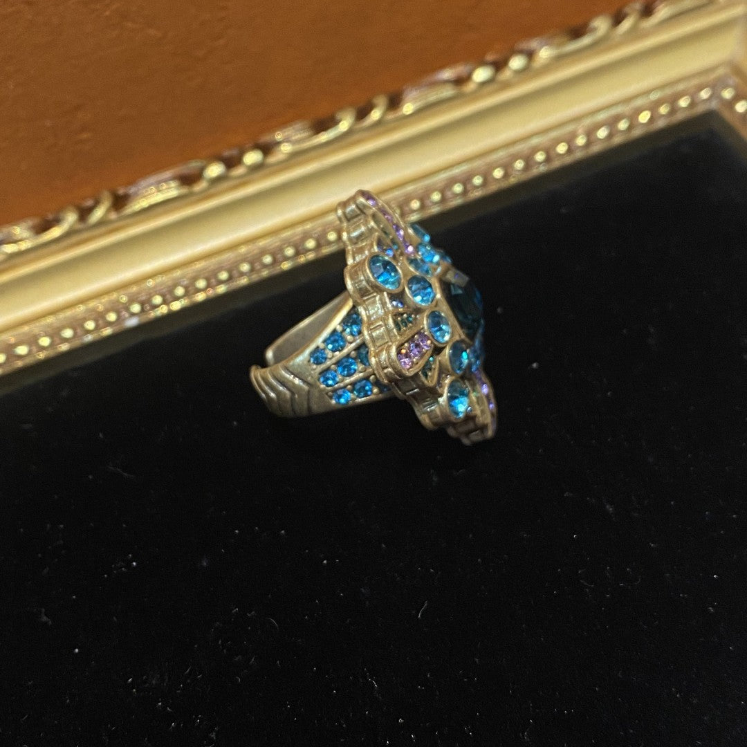 Vitatge style 18k-gold plated brass ring square shape with blue and white hinestones