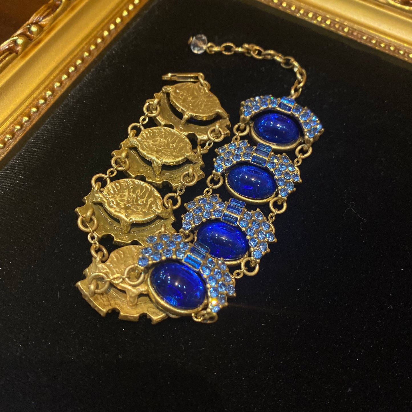 vintage style 18k-gold plated adjustable bracelets made by several oval blue coloured glaze with blue rhinestones gorgerous & chariming
