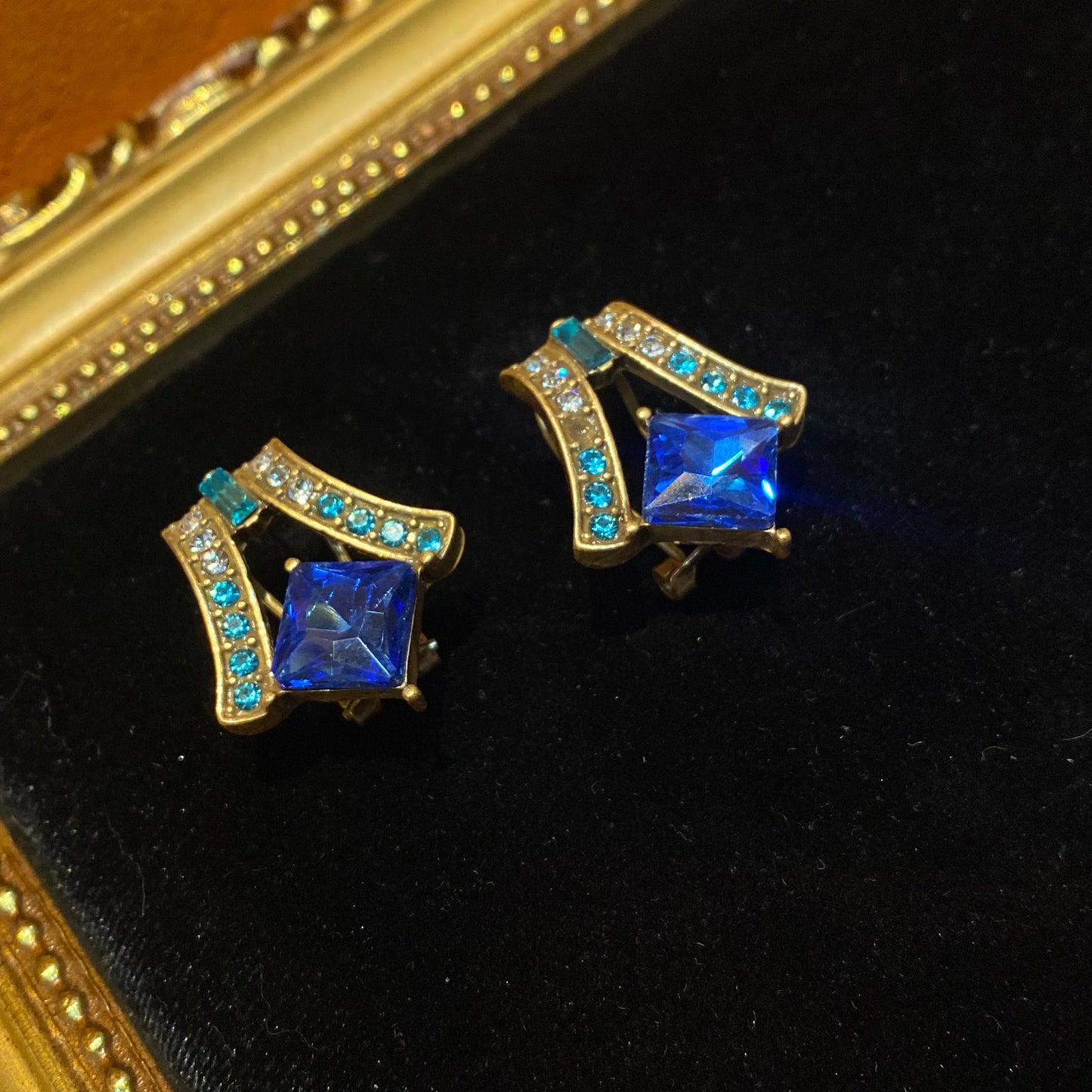 Fashion Vintage Designed brass earings 18k Gold-plated With blue Gemetric rhinestone Women'S Jewelry