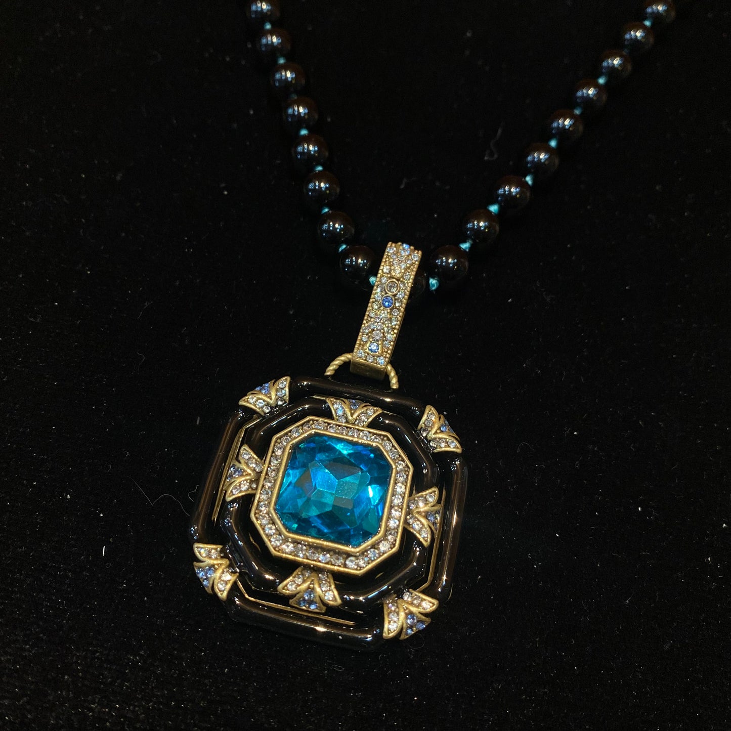 Vintage style designed brass 18k-gold plated square pendant necklace with black enamelled and blue main rhinestone in the middles