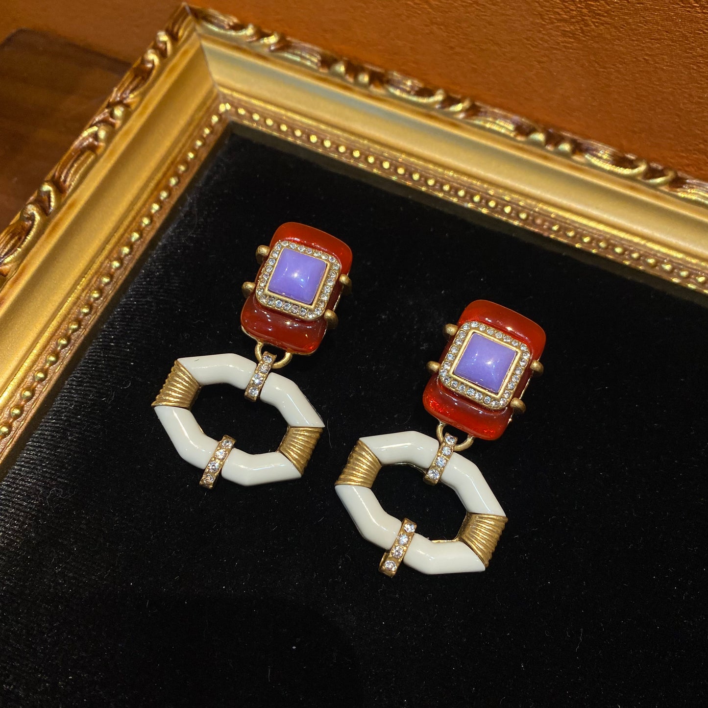vintage style brass 18k-gold geometric drop earring with white enamelled, red agate and purple natural stone and diamords.