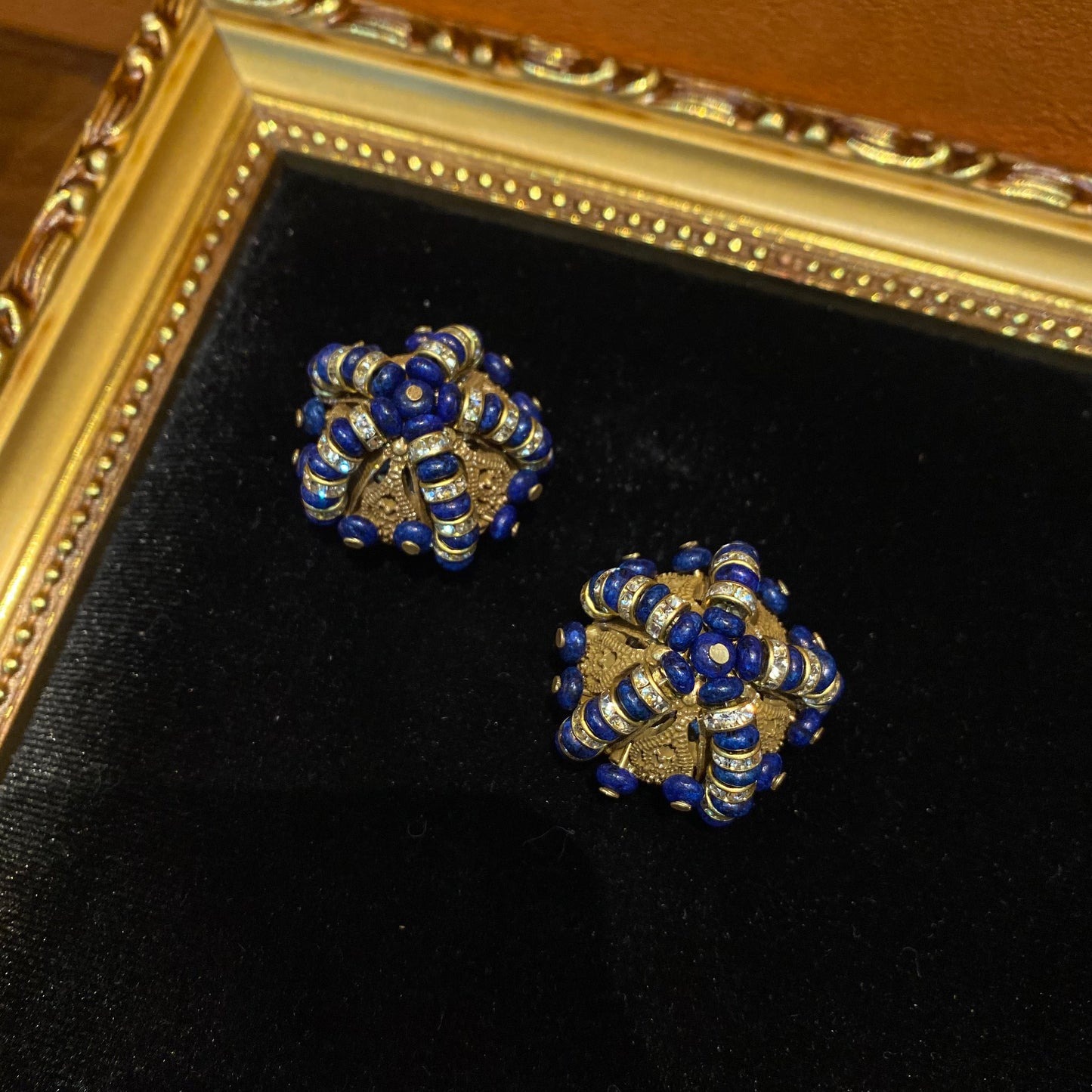 Vintage style 18k-gold plated brass in a star shape earrings with Lapis lazuli and rhinestone