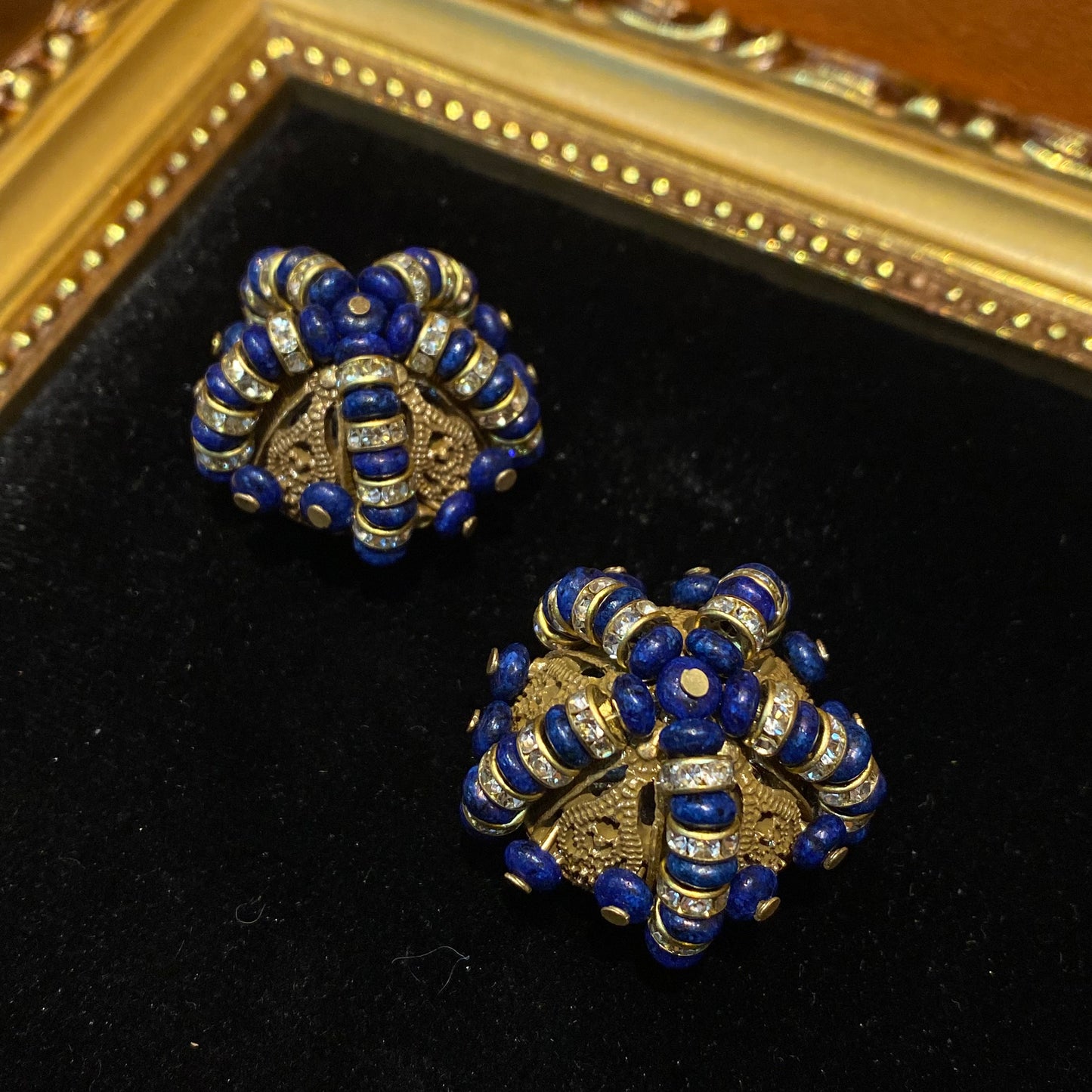 Vintage style 18k-gold plated brass in a star shape earrings with Lapis lazuli and rhinestone