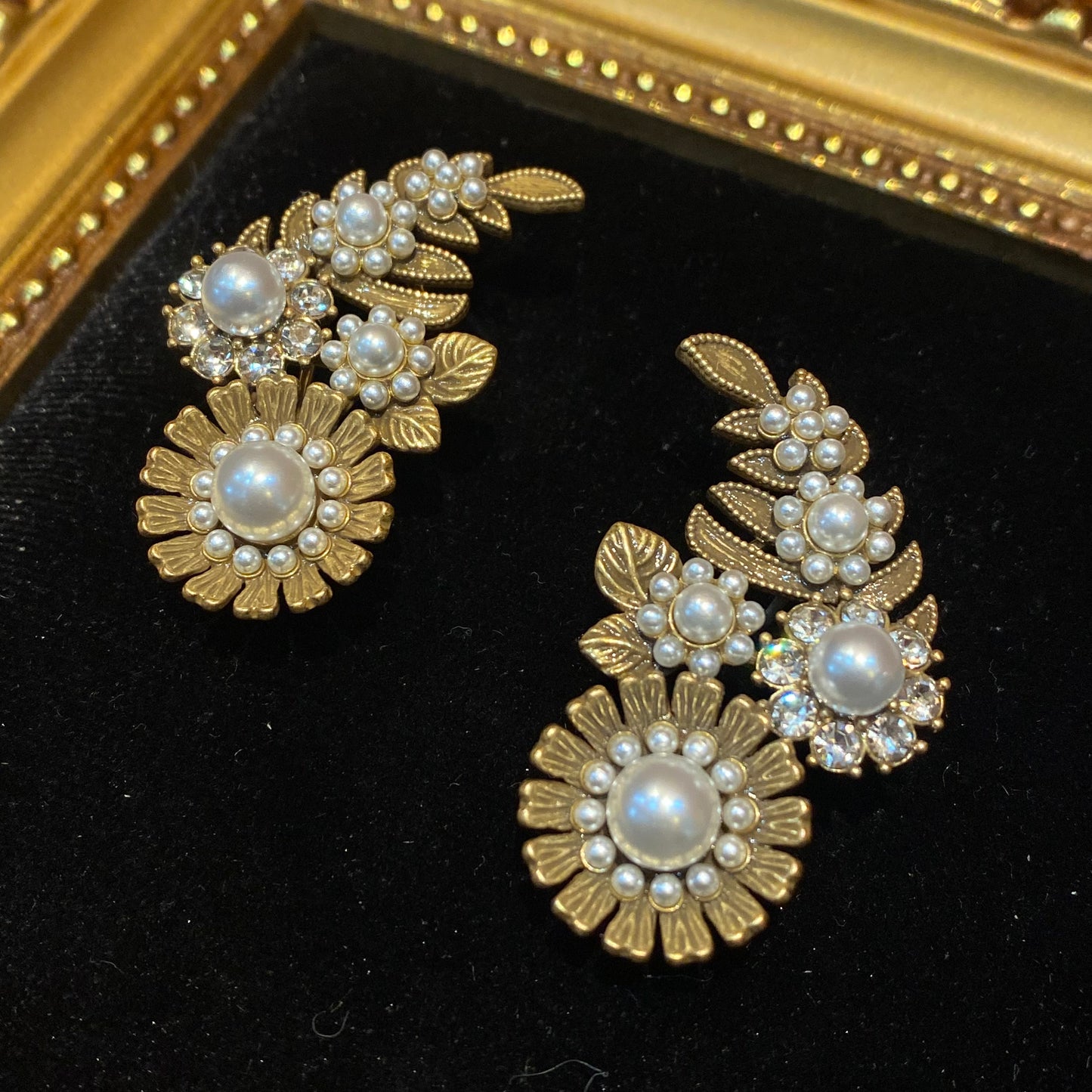 vintage style 18k-gold plated brass flower shape earrings with glass pearls elegent earrings