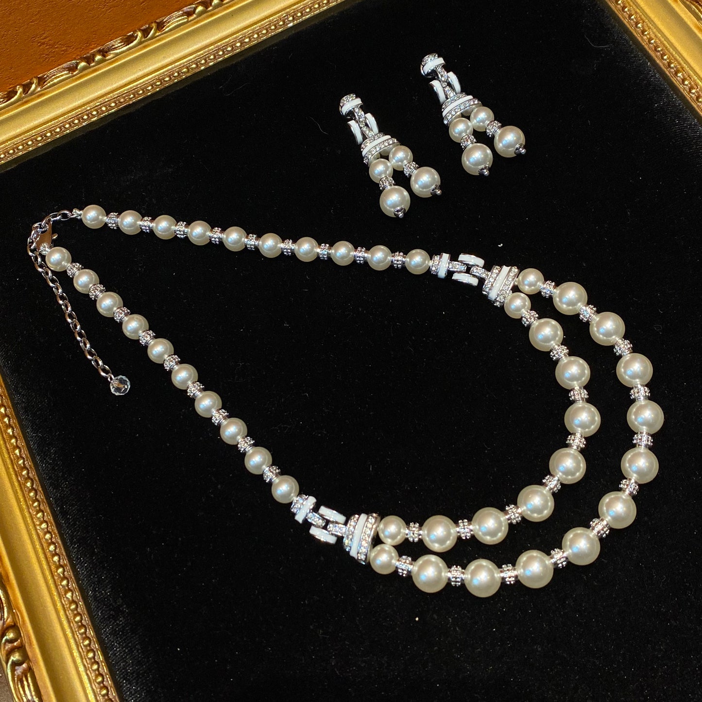 Vintage style double-decked glass pearls nacklace with Rhinestones brass 24k gold-plated