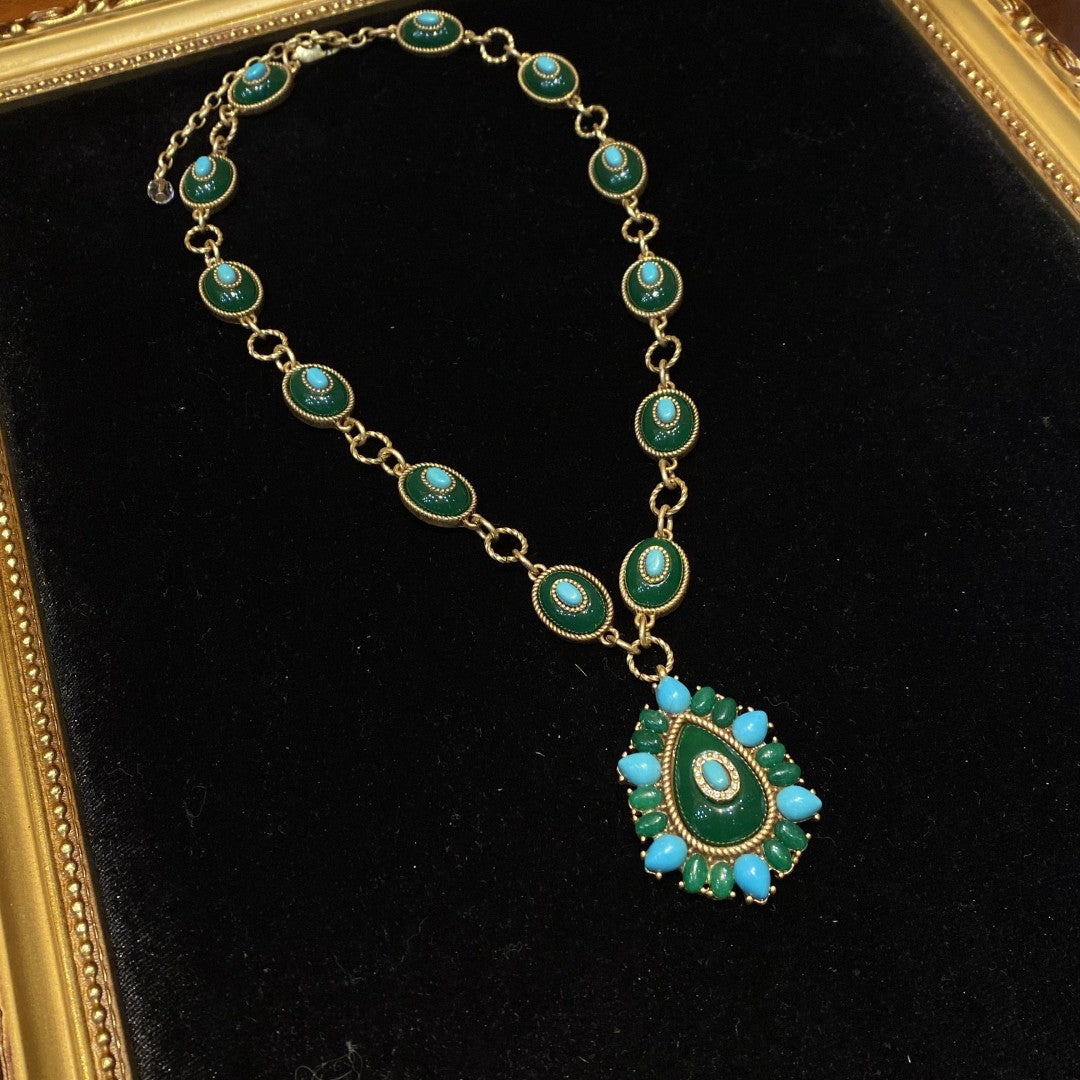 vintage style brass 18k-gold adjustable necklace oval shape with  dark green polymer resin and turquoise necklace with a pendant