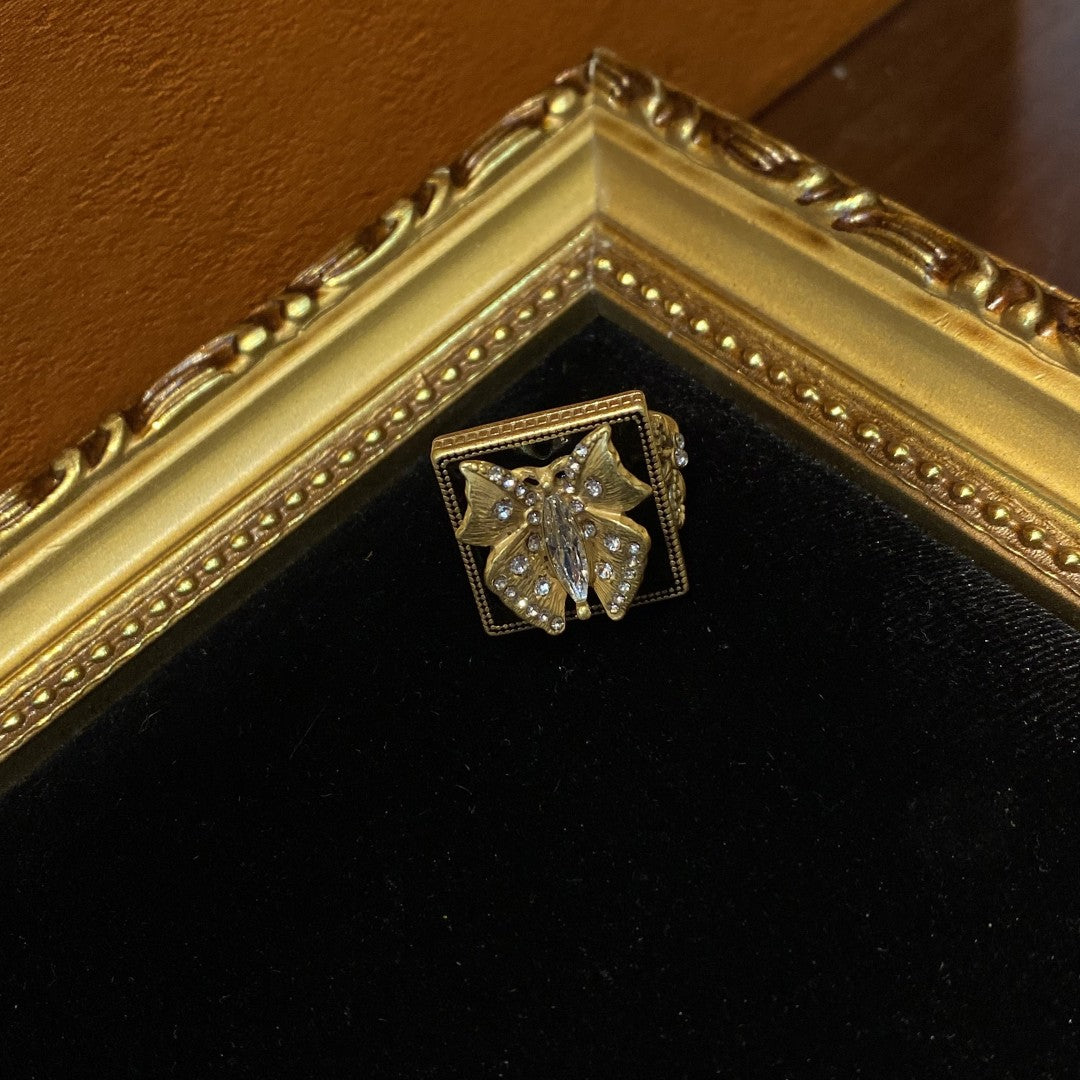 Vintage style 18k-gold plated brass ring butterfly square shape  with rhinestone with black enamel