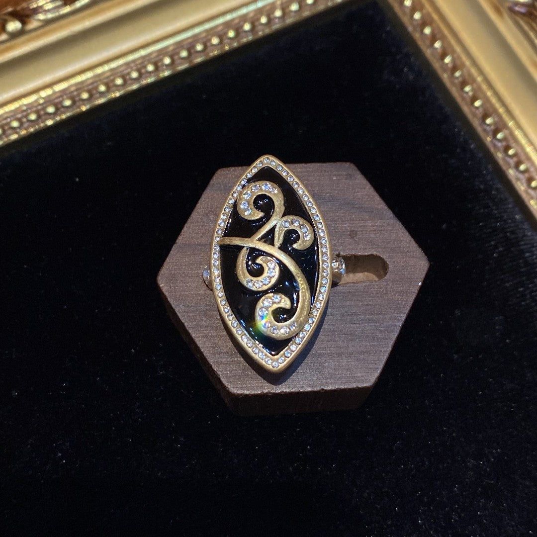 Vitatge style 18k-gold plated brass ring with rhinestones and black enamel
