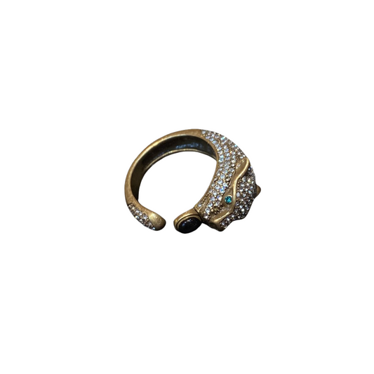 Vitatge style 18k-gold plated brass ring a leopard shape with green and white rhinestones and black natural stone