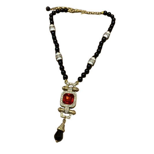 Vintage style designed brass adjustment 18k-gold plated necklace with black natural stone beads with a red rhinestone denpant