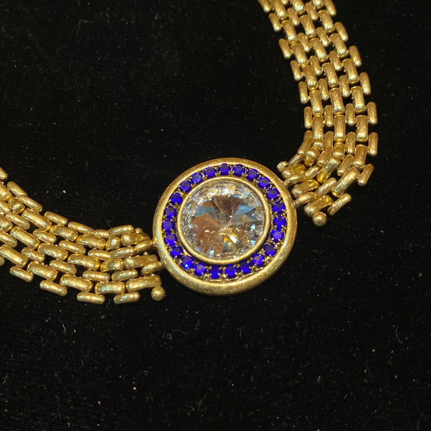 Vintage style desgned 18k-gold plated brass with circle rhinestone bracelet like a watch